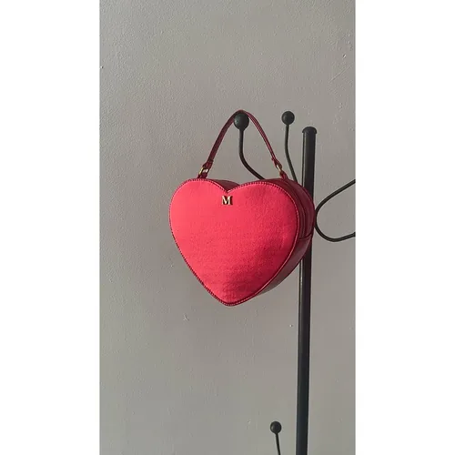 Bolsa Heart bag personalizada con letras metálicas
