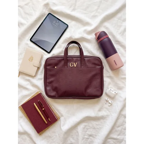 Bolsa Portalaptop personalizada con letras metálicas